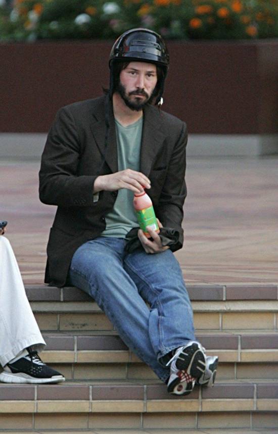 keanu reeves sad picture. Lunch For Sad Keanu [PIC]